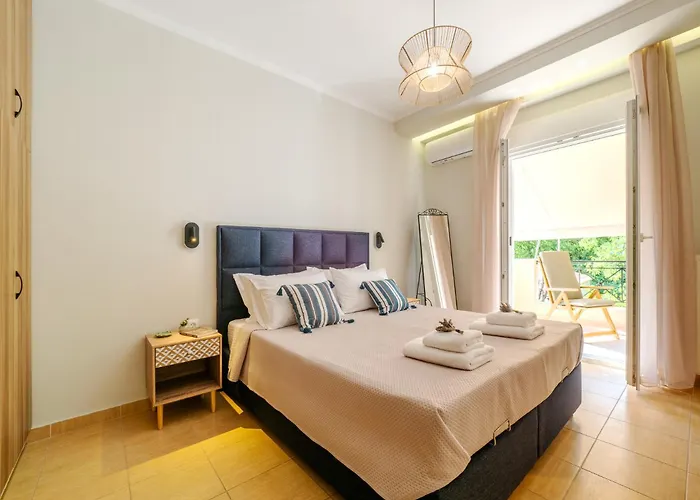 Corfiatis Lux Apartment! דירה *