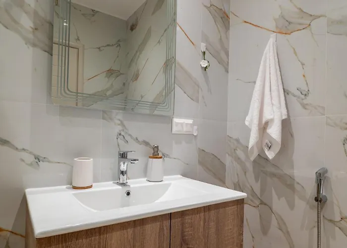 Corfiatis Lux Apartment! דירה Alepou