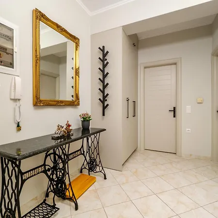 Corfiatis Lux Apartment! Alepou